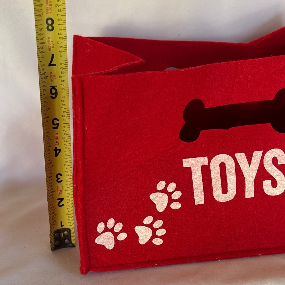 CUTE’ DOG FELT RED STORAGE TOTE WITH COLORFUL CHEW BONE TOYS & TRAINING CLICKS - Picture 6 of 12